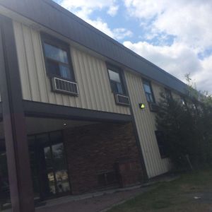 Pickle Lake Hotel